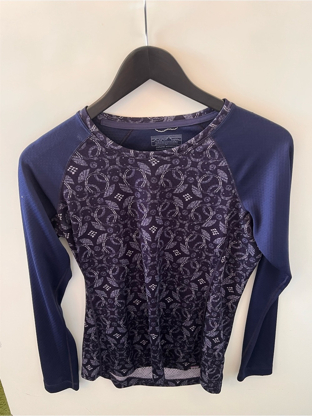 Patagonia Capilene midweight baselayer for cool to cold - Picture 2 of 4